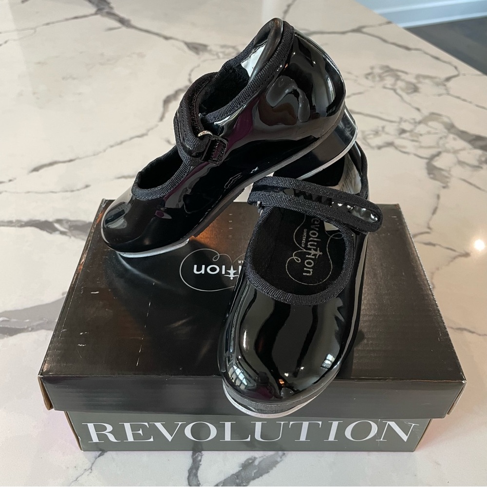 Easy-On Student Tap Shoes